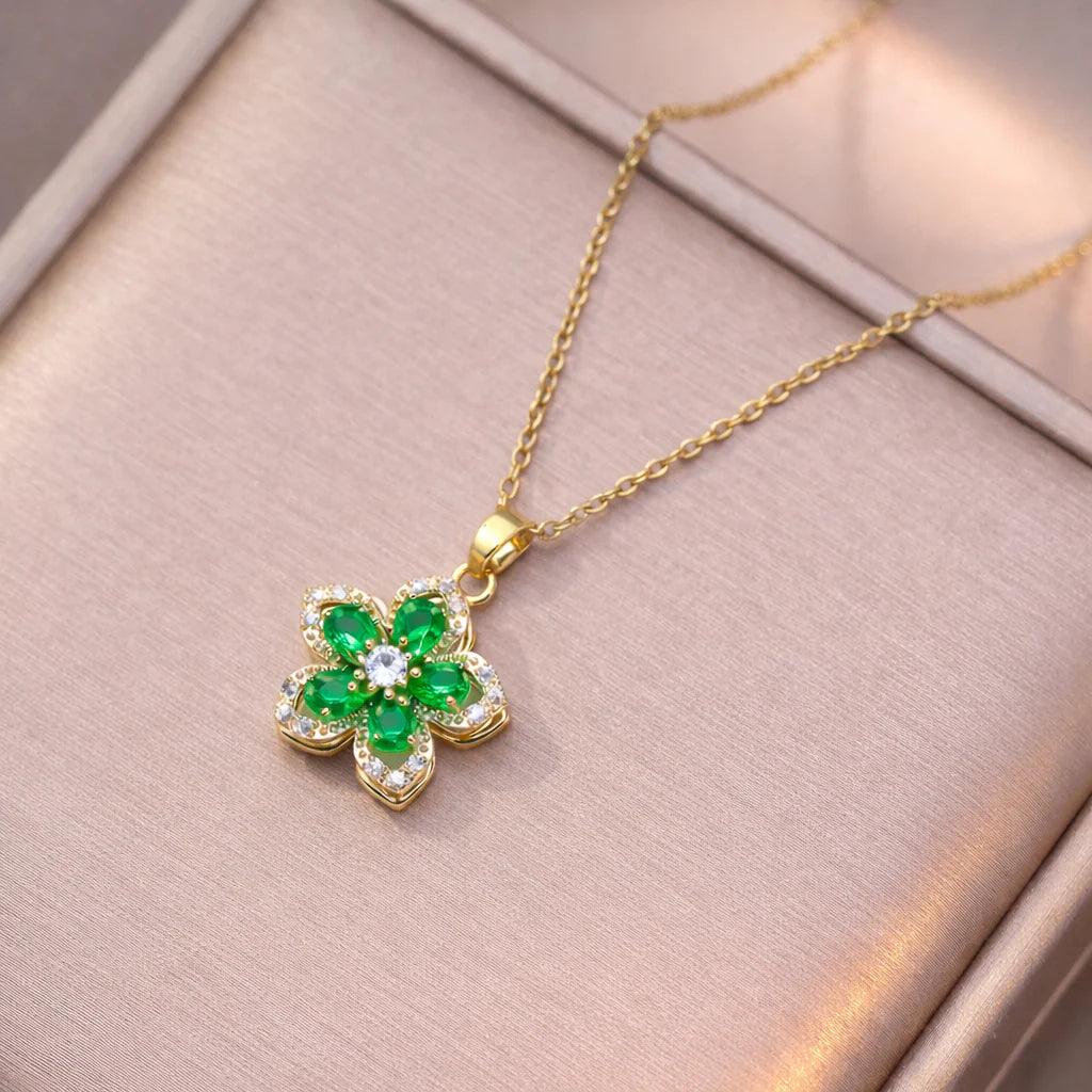 Serenelle Pendant
